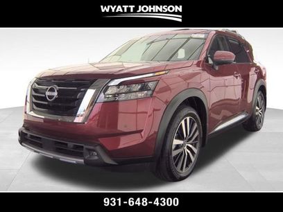 Used 2025 Nissan Pathfinder Platinum w/ Cargo Package