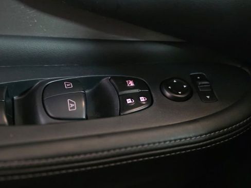 Used 2019 Nissan Murano SV image 23