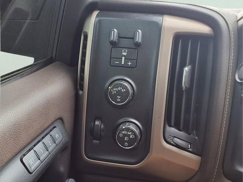 Used 2017 GMC Sierra 1500 Denali AWD/4WD image 10