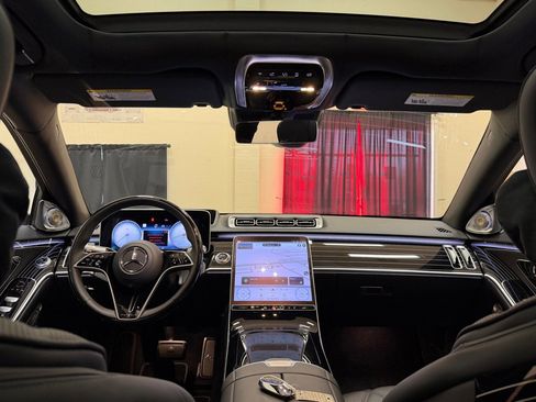 Used 2024 Mercedes-Benz Maybach S 580 MERCEDES-MAYBACH S 580 4MATIC image 34