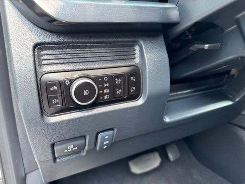Used 2025 Ford F250 Lariat AWD/4WD image 12