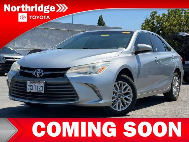 Used 2016 Toyota Camry LE FWD image 2