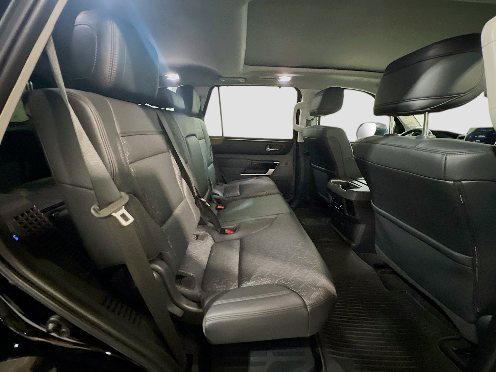 Used 2024 Toyota Sequoia Limited w/ Nightshade Package AWD/4WD image 20