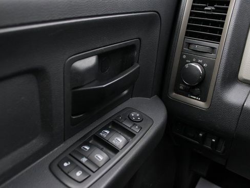 Used 2012 RAM 3500 ST w/ Chrome Appearance Group image 21