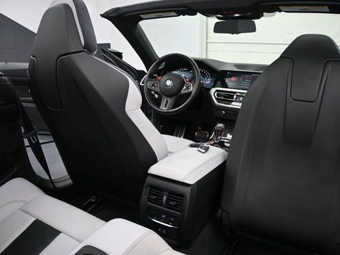 Used 2023 BMW M4 xDrive Competition AWD/4WD image 28