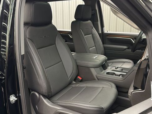 Used 2026 GMC Sierra 2500 Denali w/ Denali Reserve Package image 36