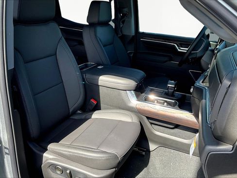 New 2026 GMC Sierra 1500 SLT w/ SLT Premium Plus Package image 10