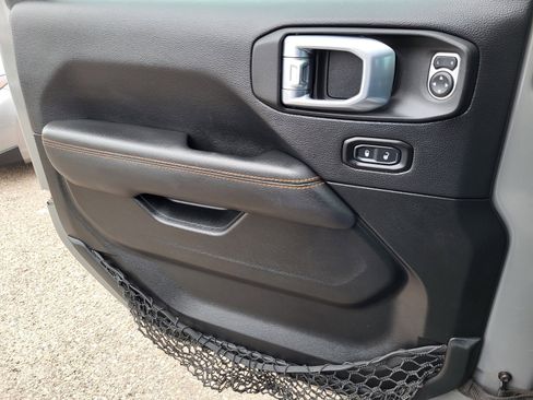 Used 2021 Jeep Gladiator Mojave image 14