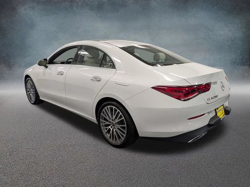 Used 2023 Mercedes-Benz CLA 250 4MATIC image 6