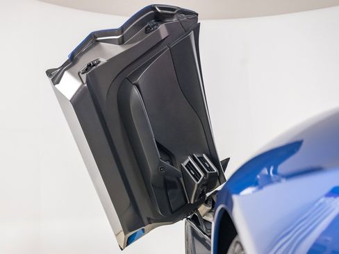 Used 2021 Ford GT image 24