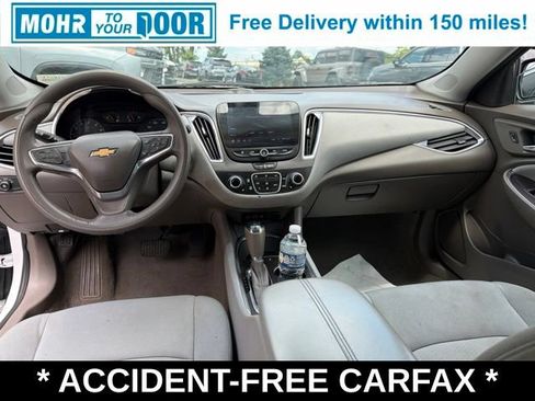 Used 2020 Chevrolet Malibu LT FWD image 37