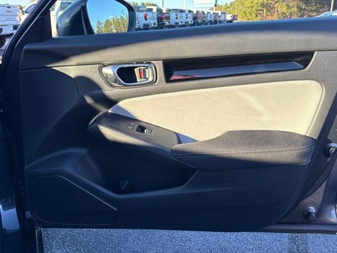 Used 2025 Honda Civic Sport Touring image 13