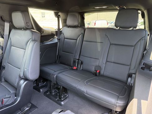 Used 2024 GMC Yukon Denali AWD/4WD image 42