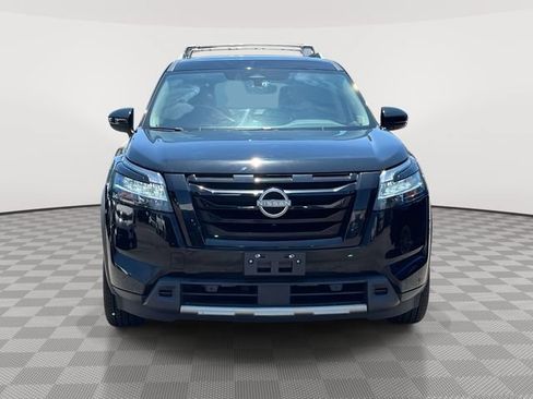 Used 2024 Nissan Pathfinder SL w/ SL Premium Package AWD/4WD image 2