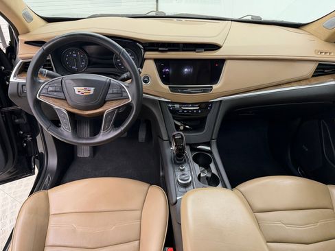 Used 2022 Cadillac XT5 Premium Luxury image 16