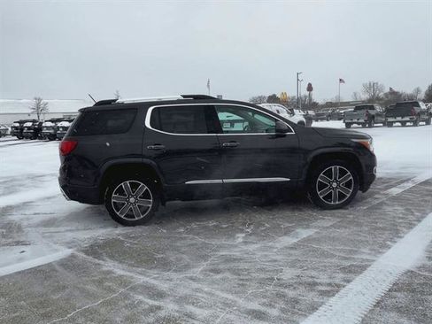 Used 2018 GMC Acadia Denali w/ Technology Package image 32