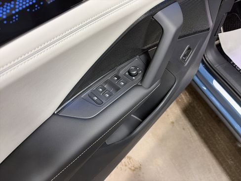 New 2026 Volkswagen Tiguan SEL R-Line image 26