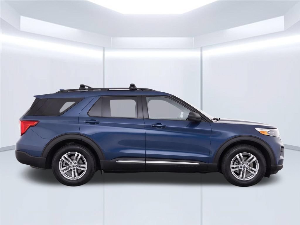 Used 2020 Ford Explorer XLT w/ Comfort Package AWD/4WD image 10