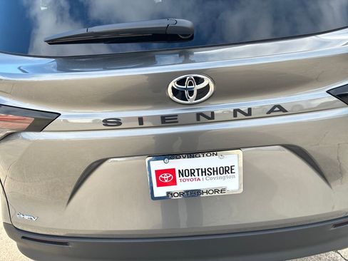 New 2026 Toyota Sienna LE image 6