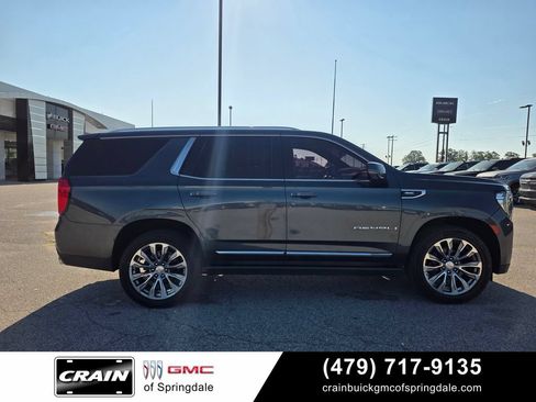 Used 2021 GMC Yukon Denali w/ Denali Premium Package AWD/4WD image 9