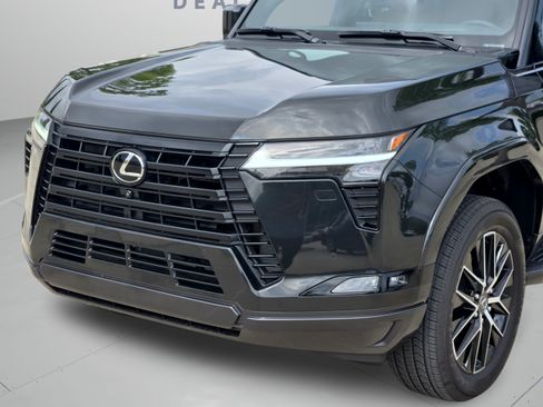 Used 2026 Lexus GX 550 AWD/4WD image 37