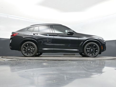New 2025 BMW X4 xDrive30i image 42
