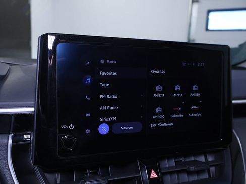 Used 2023 Toyota Corolla LE image 24