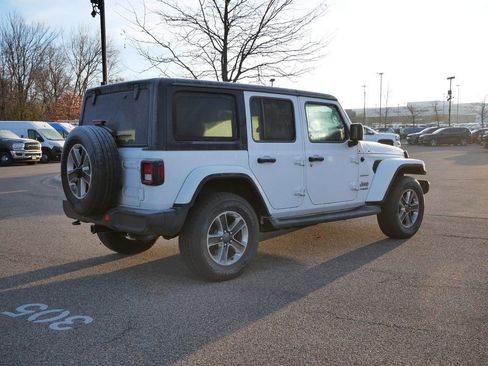 Certified 2019 Jeep Wrangler Unlimited Sahara image 6