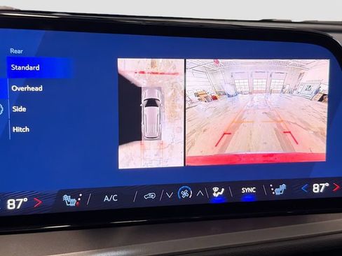 New 2026 Chevrolet Traverse LT w/ Enhanced Driving Package image 13