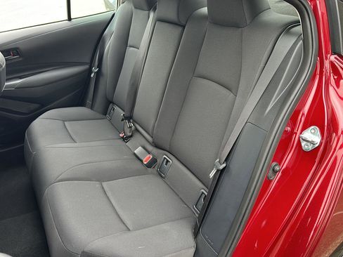 Used 2025 Toyota Corolla LE image 11