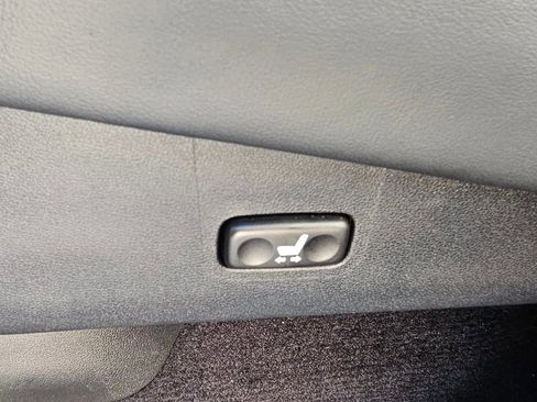 Used 2014 Lexus LX 570 4WD image 15