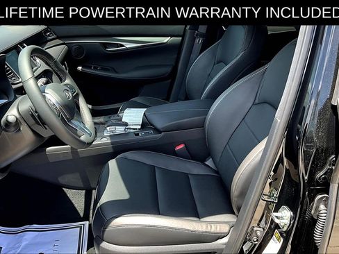 Certified 2025 INFINITI QX50 Luxe image 16