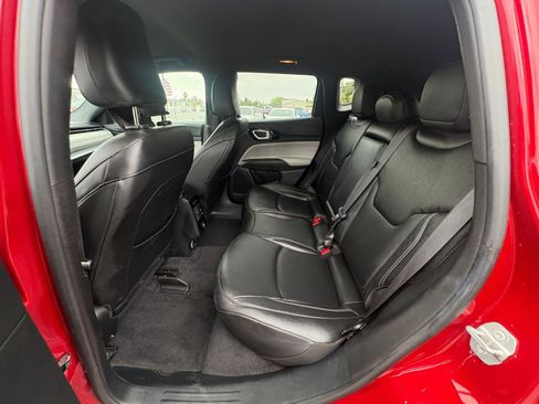 Used 2025 Jeep Compass Limited AWD/4WD image 25