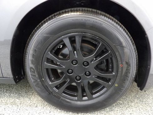 Used 2012 Honda Odyssey EX image 19