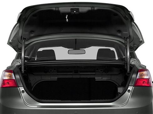 Used 2014 Ford Focus SE w/ Equipment Group 201A FWD image 12