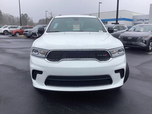 Used 2024 Dodge Durango SXT image 4