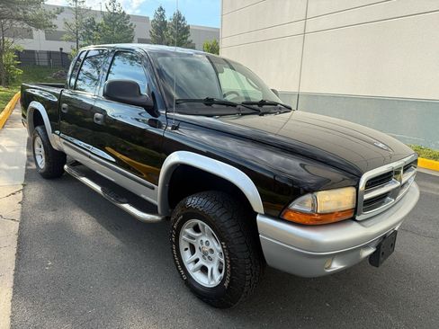 Used 2004 Dodge Dakota SLT w/ Deluxe Convenience Group AWD/4WD image 12