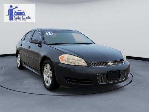 Used 2014 Chevrolet Impala LT w/ LT Sunroof Package image 2