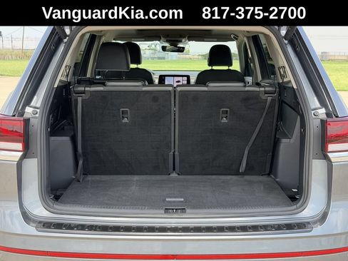 Used 2024 Volkswagen Atlas SEL Premium R-Line AWD/4WD image 37