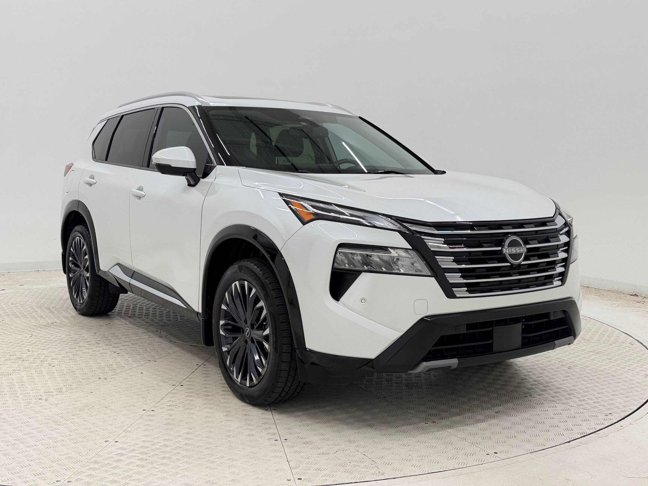 Used 2024 Nissan Rogue Platinum w/ Platinum Premium Package AWD/4WD image 7