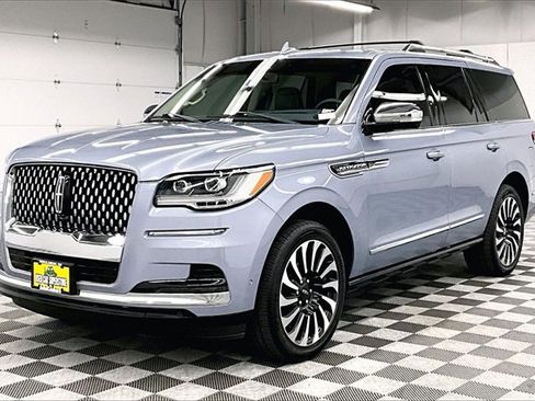 Used 2023 Lincoln Navigator Black Label image 10