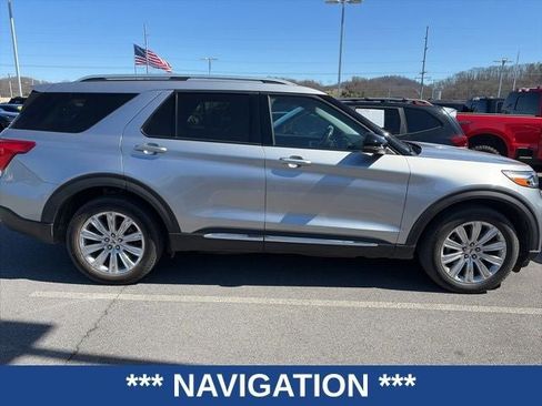 Used 2021 Ford Explorer Limited w/ Equipment Group 301A image 7