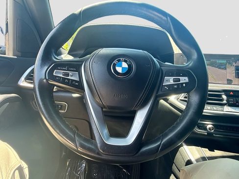 Used 2022 BMW X5 sDrive40i w/ Premium Package RWD image 12