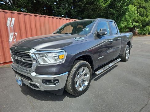 Used 2019 RAM 1500 Big Horn AWD/4WD image 1