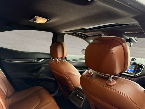 Used 2018 Maserati Ghibli image 23