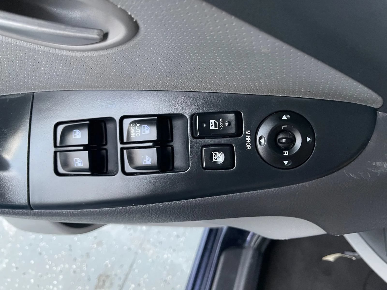 Used 2009 Hyundai Elantra GLS FWD image 38