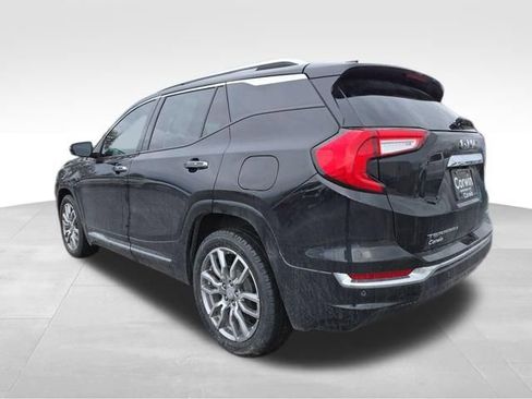 Used 2023 GMC Terrain Denali w/ Denali Premium Package image 10