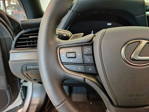 Used 2024 Lexus LS 500 RWD image 24