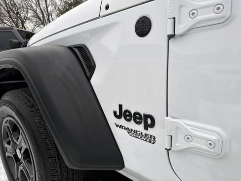 Certified 2021 Jeep Wrangler Sport S image 28