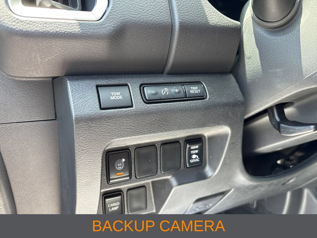 Used 2025 Nissan Frontier SL RWD image 8
